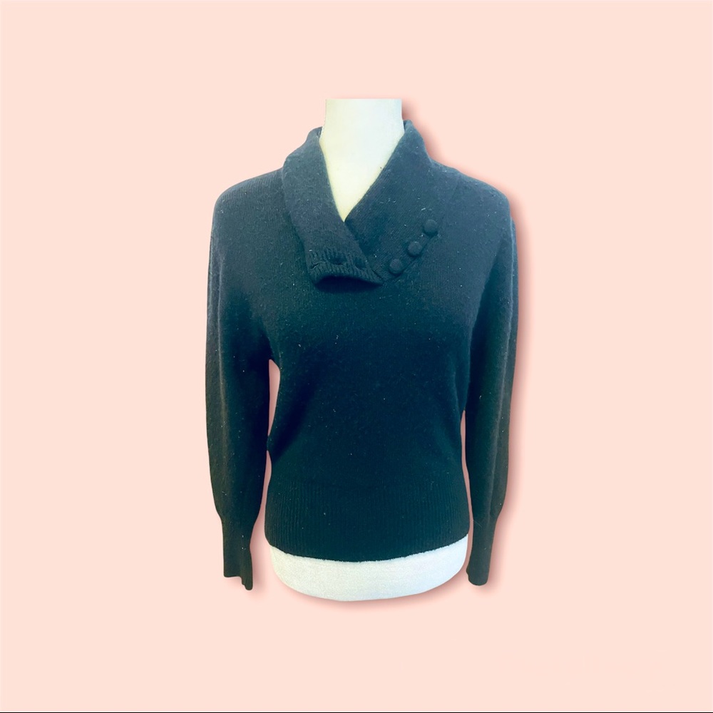 Vintage 80s black fuzzy sweater. Size small.